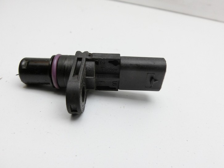 Audi A4 8W 19-24 TDI 2,0  DEZE Nockenwellensensor Sensor Audi A4 8W 19-24 27.01.2020 04L907601C gebraucht Bild 2
