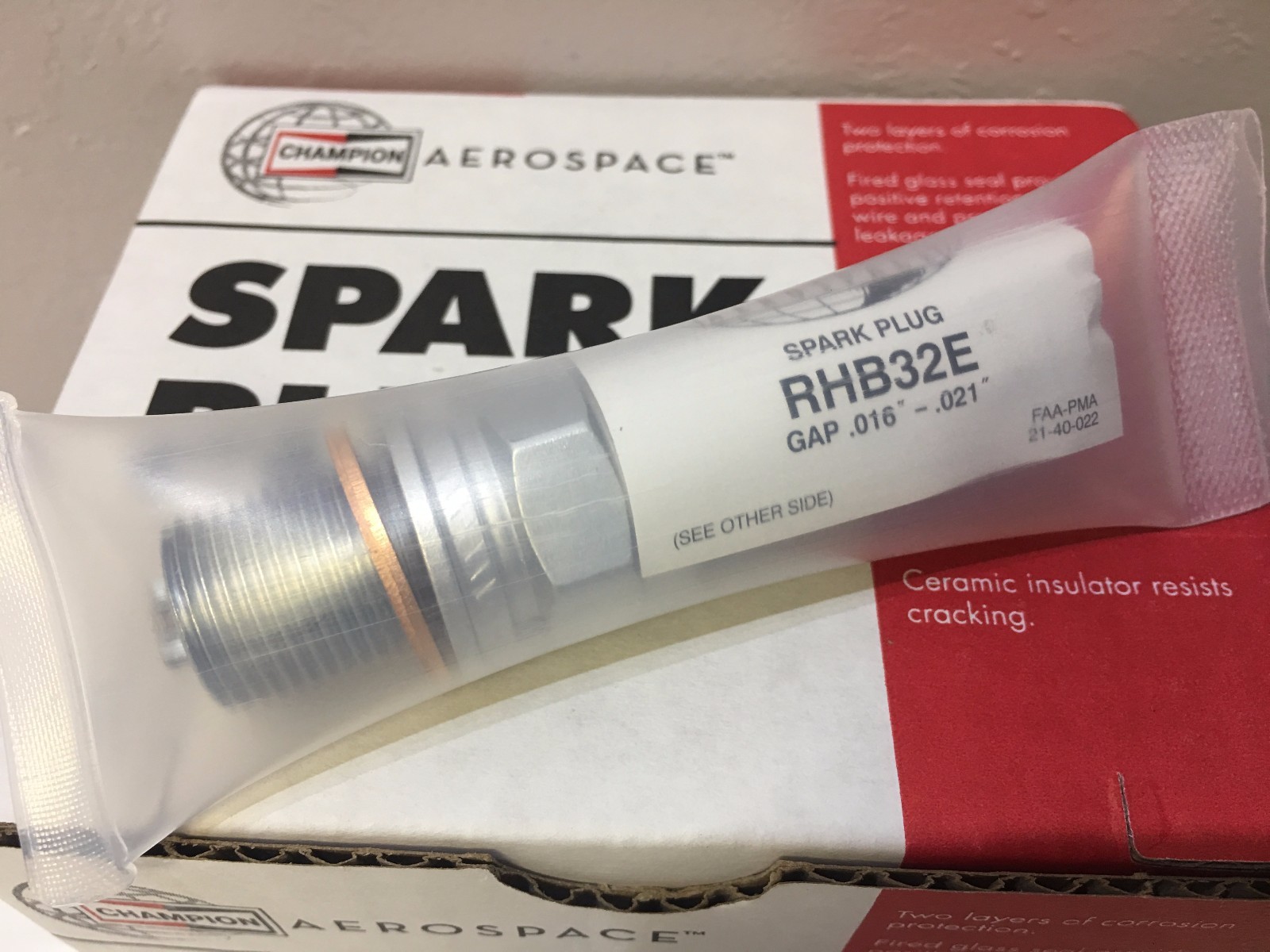 BRAND NEW & FRESH RHB32E CHAMPION AIRCRAFT SPARK PLUG w