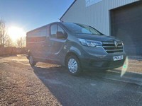 Ex-DEMO Renault Trafic Crew Van Red Edition - Lifestyle Vehicle - High Spec