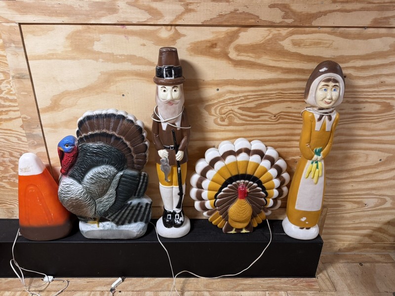 Vintage Don Featherstone Thanksgiving Blow Molds 5 PCS Turkey,CandyCorn,Pilgrims