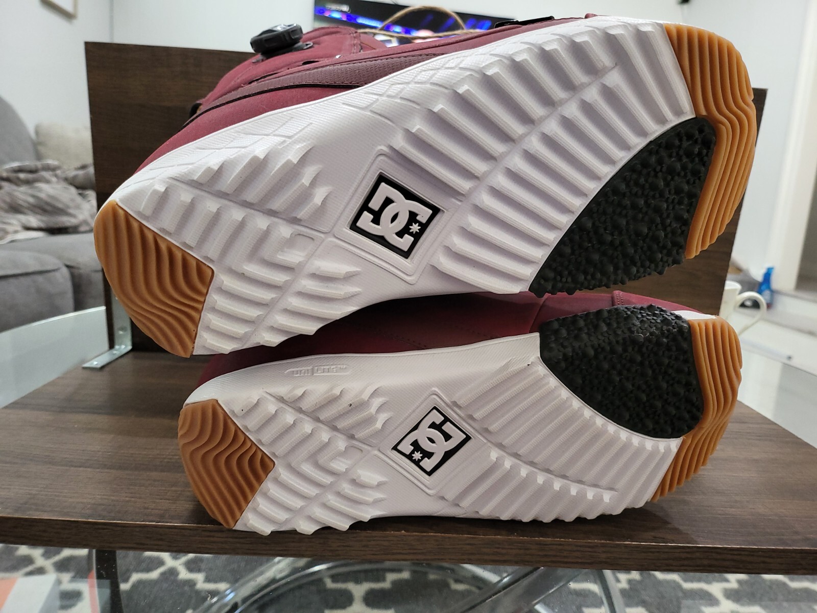 DC Shoes Women's Mora Boa Snowboard Boots Burgundy 9.5 New
