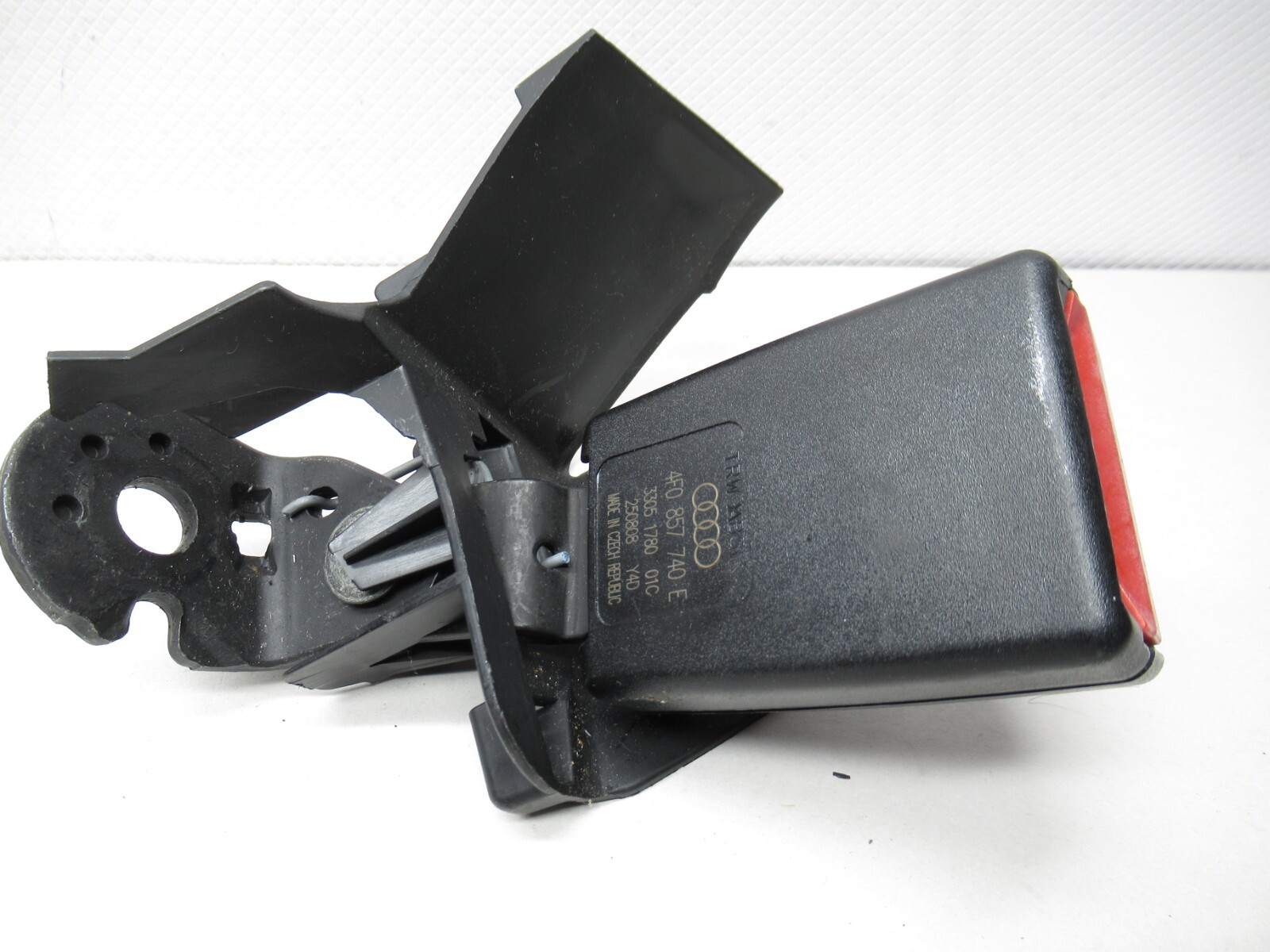2007-2011 AUDI S6 RR Seatbelt SEAT BELT Buckle Receiver 4F0857740E OEM