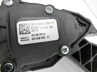 Opel Zafira C 11-16 CDTi 2,0 121KW Gaswertgeber Gaspedal Opel Zafira C 11-16 16.10.2014 13253781 6PV009765-11 gebraucht Vorschau 4