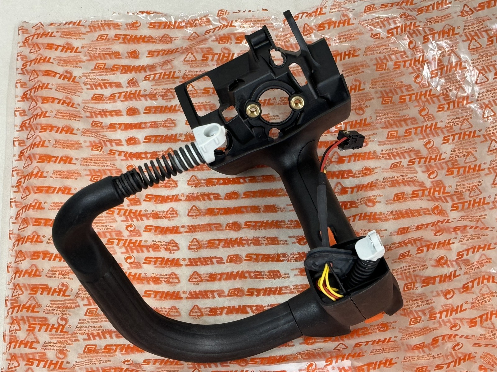 STIHL OEM HANDLE BAR HOUSING 1145 790 1008 FOR MS201TC M - MS 201 TC-M - Picture 3 of 4
