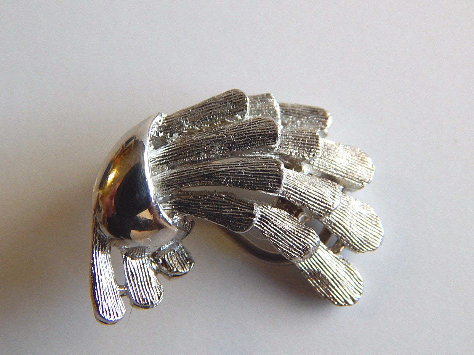 VINTAGE 1950'S SIGNED BSK EARRINGS AND BROOCH SILVER TONE