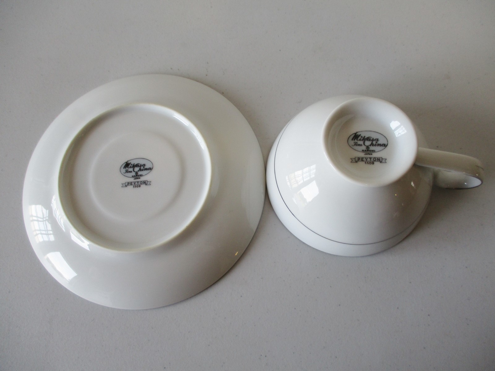 4 Mikasa Peyton 5509 Footed Cups & Saucers