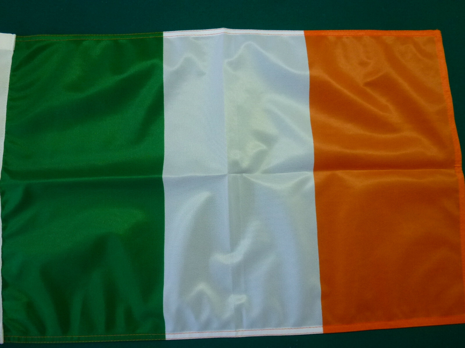 Fahne Flagge aus aller Welt  Irland 30 x 45 cm ohne Stock. 