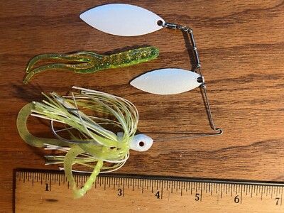 Gary Yamamoto Heavy Wire Spinnerbait White Willow Blades .5 oz. White Chartreuse