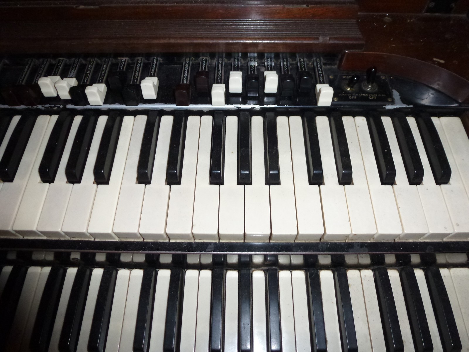 1945 Hammond CV Drawbar Organ with pedals and several upgrades, sounds awesome!