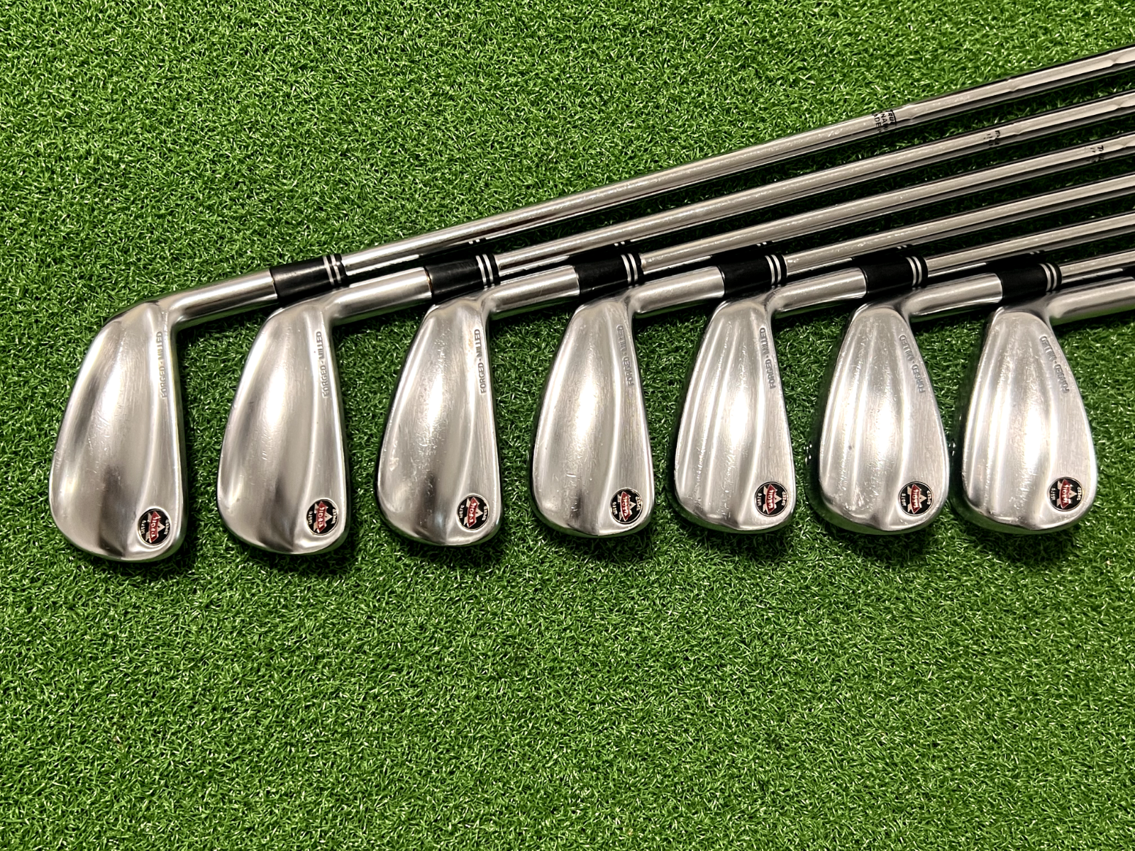 MacGregor V Foil M675 Forged Milled 7 Iron Regular Steel Shaft MacGregor V Foil M675 Forged Milled 7 Iron Regular Steel Shaft