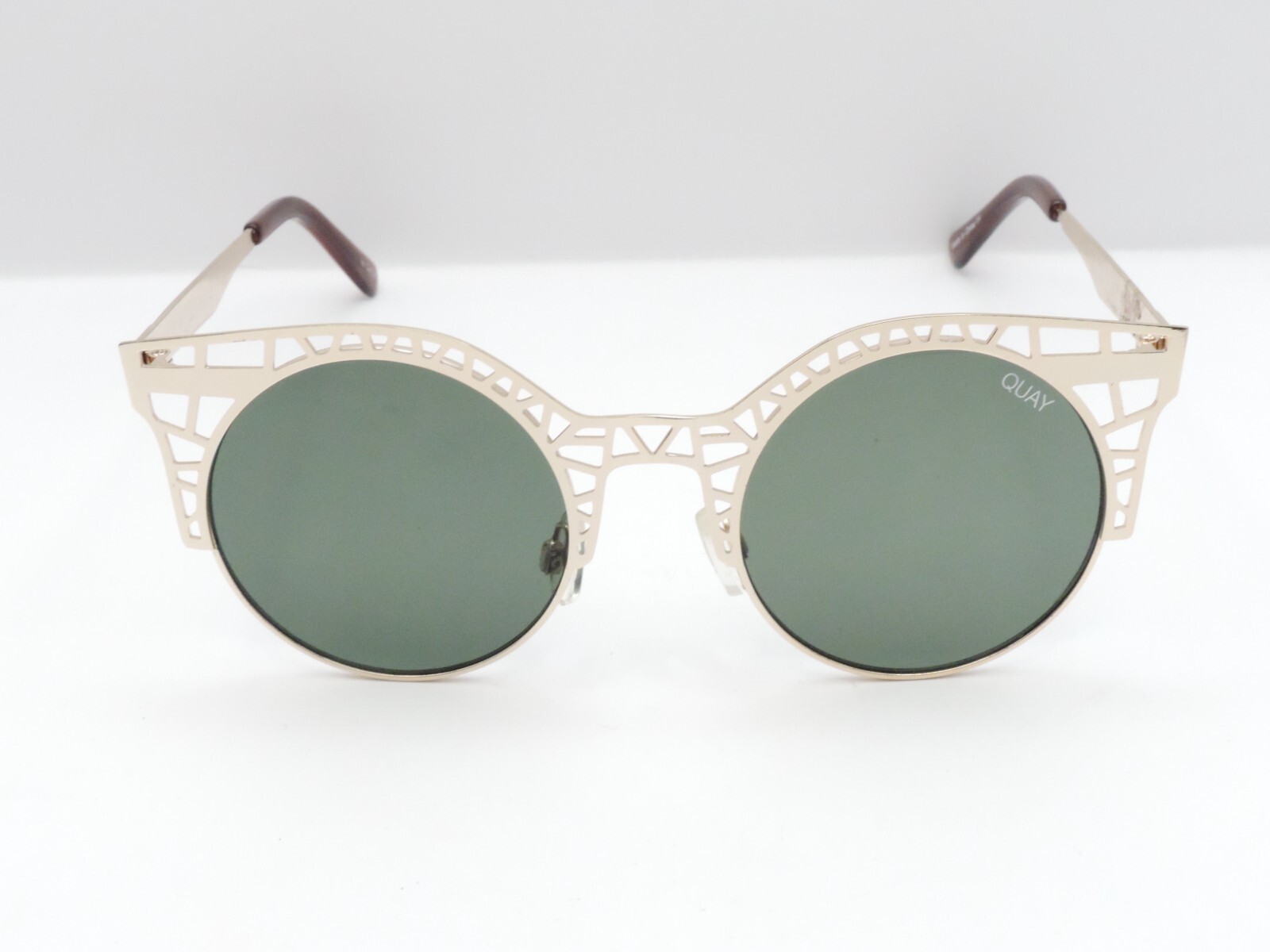 新品 QUAY AUSTRALIA SUNGLASSES FLEUR QUAY AUSTRALIA FLEUR ROUND SUNGLASSES GOLD/BLACK GREEN USED
