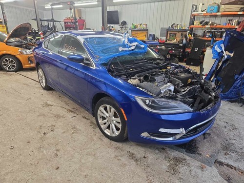 Used Fuel Tank fits: 2015 Chrysler 200 Sdn 2.4L engine ID ED8 California Grade A