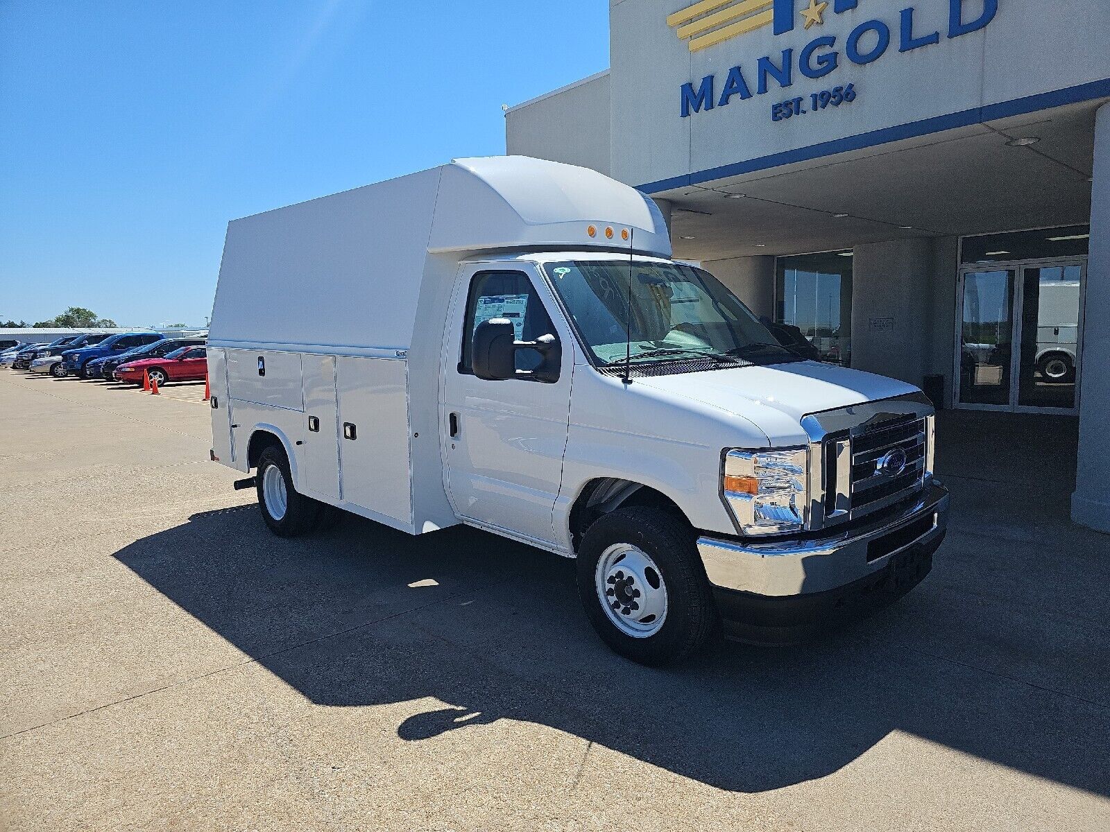 Owner 2024 Ford E-Series Cutaway, Oxford White with 0 Miles available now!