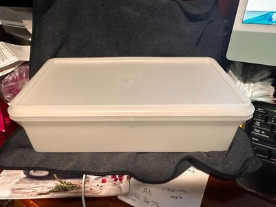 Vintage Tupperware Cracker Keeper #677 Lid #678 12 × 6 Inches SHEER