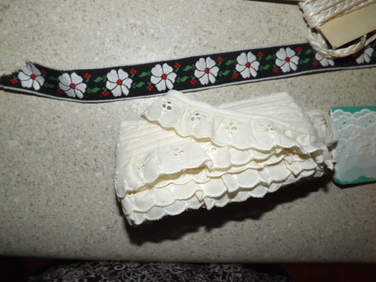 VTG 30-80's Victorian lot lace, homemade fringe, tassels tatting retro edging