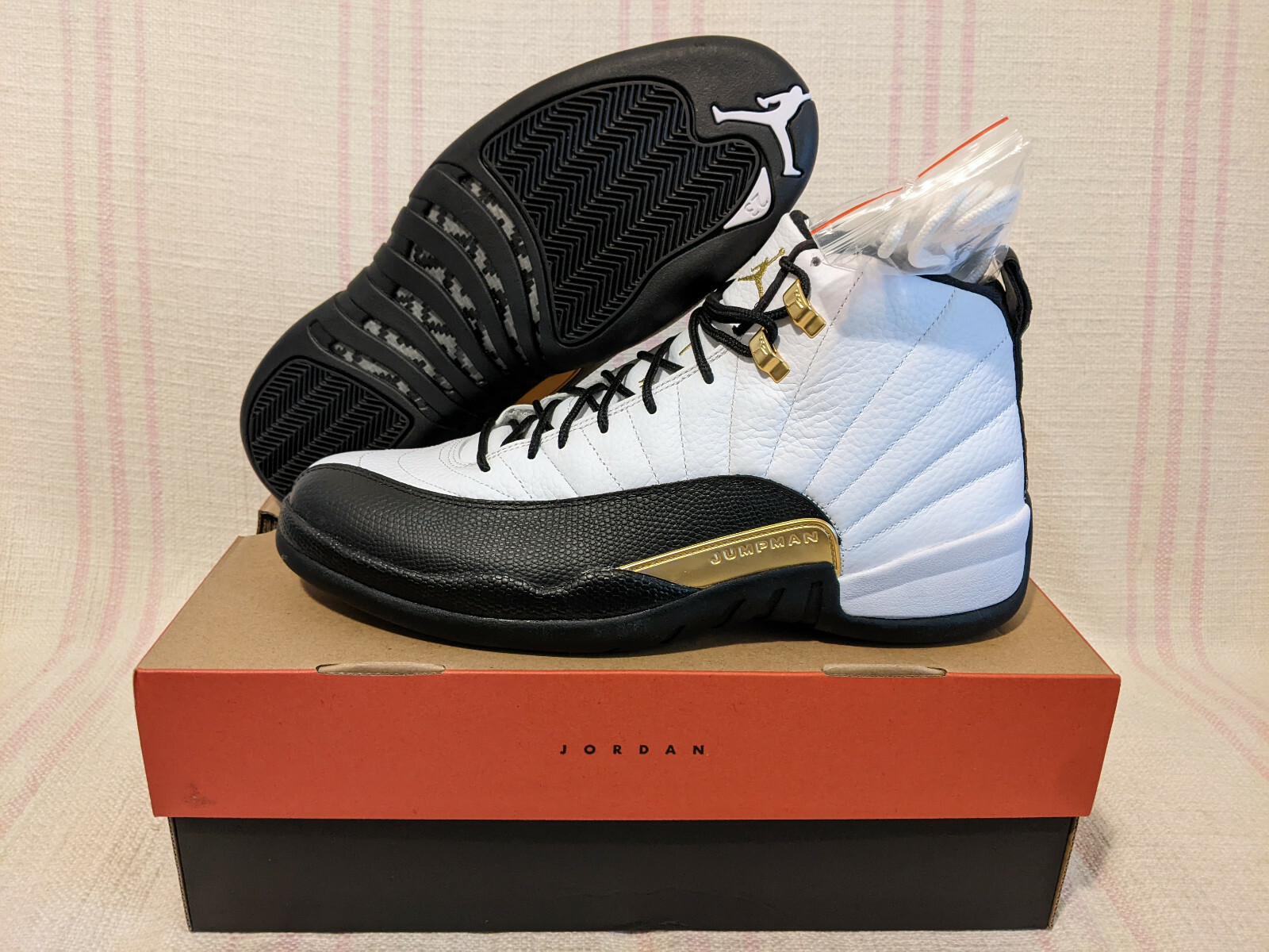 Air Jordan 12 ホワイト/ブラック/ネイビー Nike Air Jordan 12 Retro Royalty White Black Gold AJ12