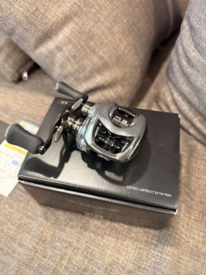 25　STEEZ　LIMITED CT SV TW 70XHL 超美品 DAIWA 25 STEEZ LIMITED CT SV TW 70XH 70XHL bait reel Salt OK