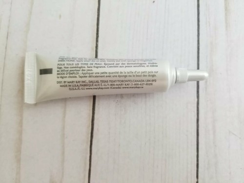 Mary Kay Signature Concealer YELLOW