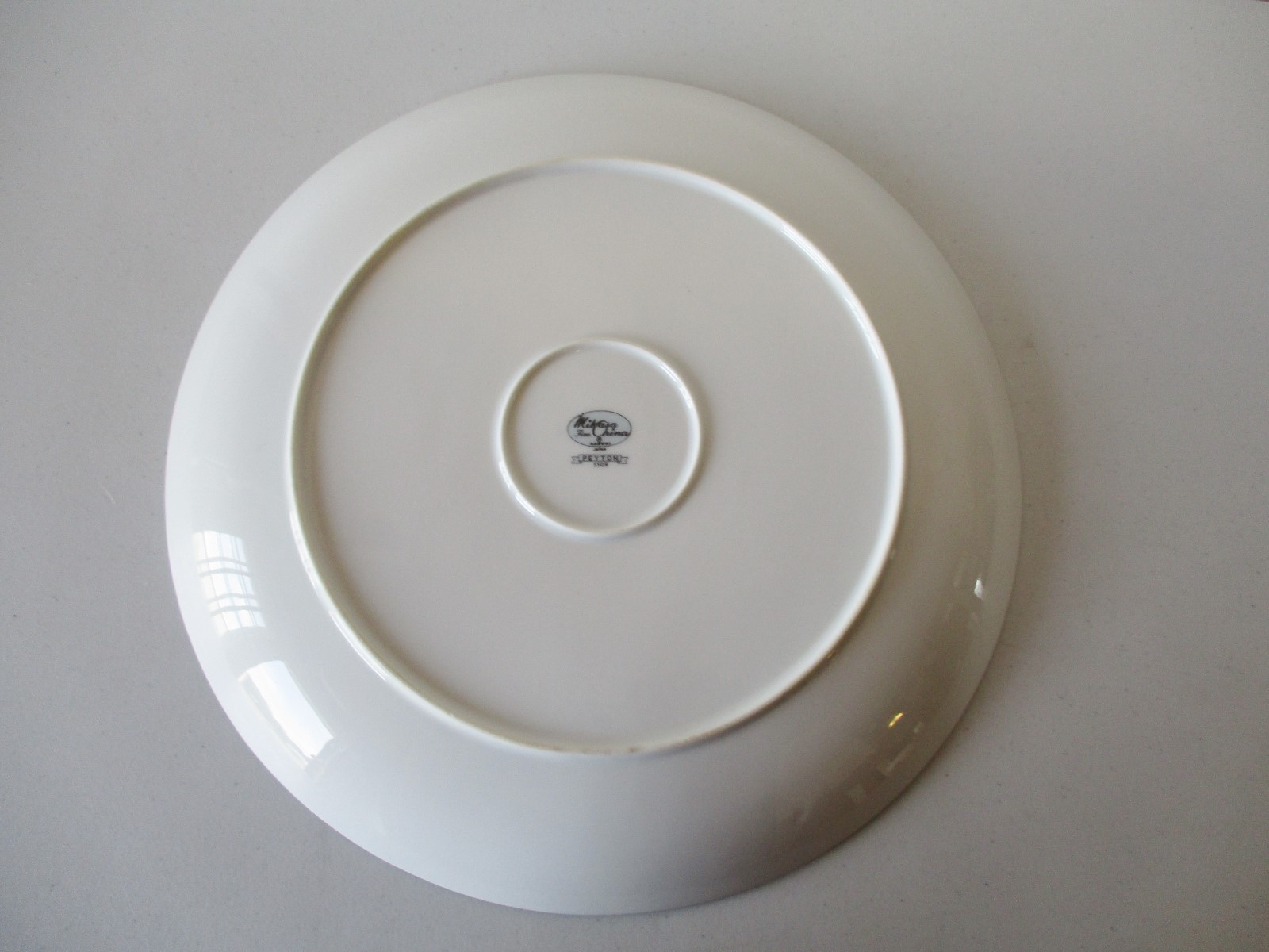 Mikasa Peyton 5509 Round Platter/Tray 11 7/8