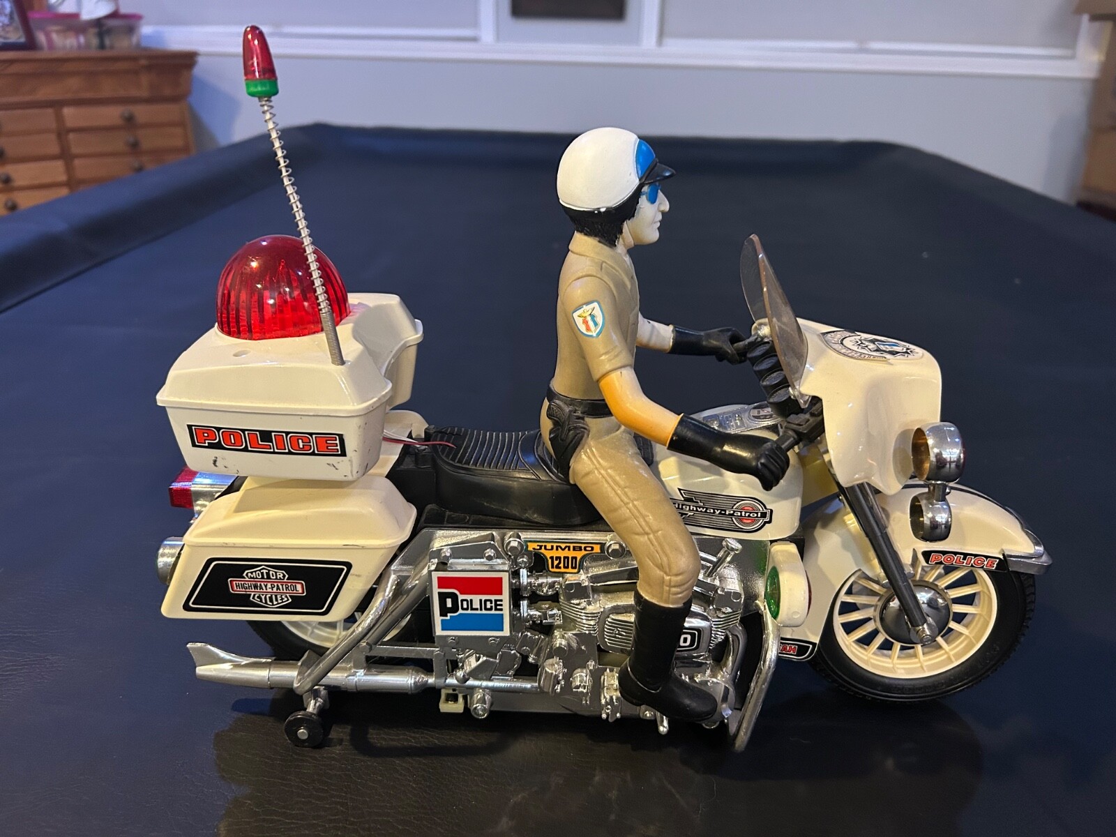 自動車 Harley-Davidson Police 1200 1:6 Harley-Davidson FLH 1200 Police Bike | TAM16038 | Tamiya