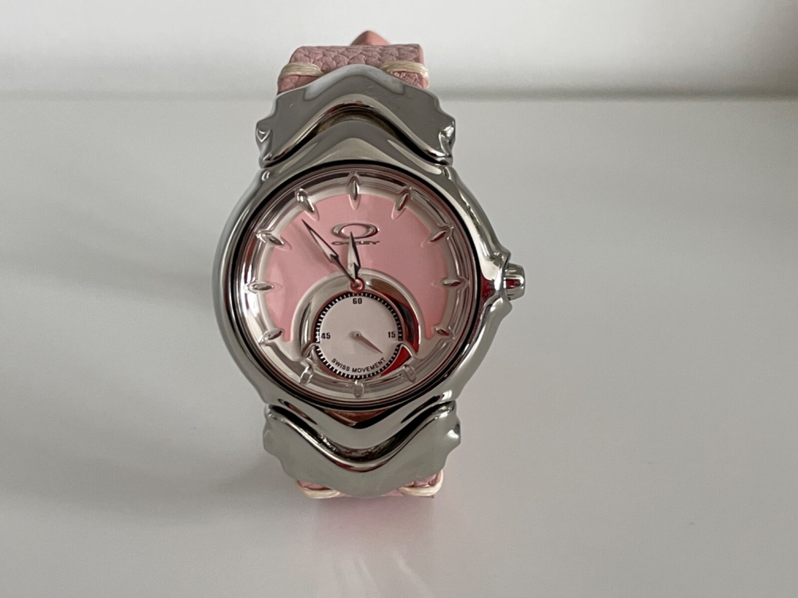 Oakley Jury Watch with Pink Dial, Sapphire Crystal and Pink Oakley Jury Watch with Pink Dial, Sapphire Crystal and Pink