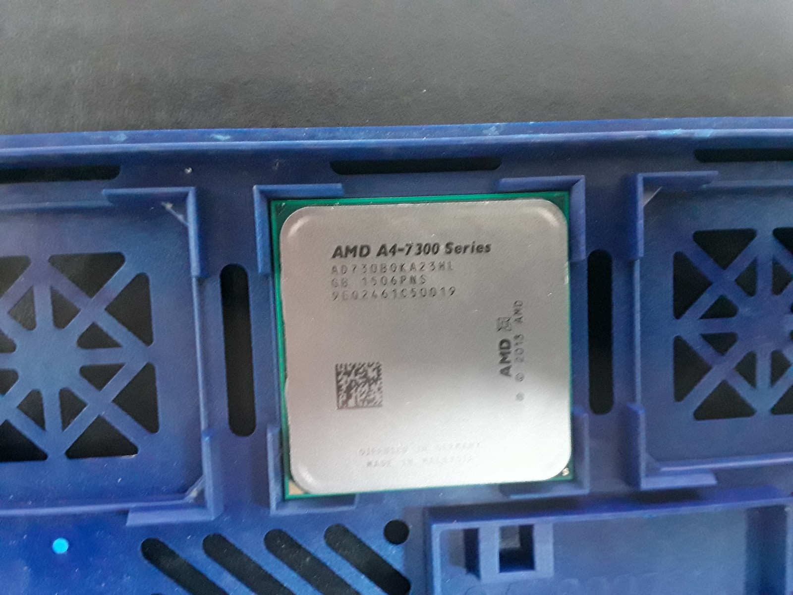 Amd a6 9225 2.60 ghz. AMD a4-7300. Технология AMD-V. Socket для процессора AMD Pro a6-8570e. Х4 7300 Carrier.