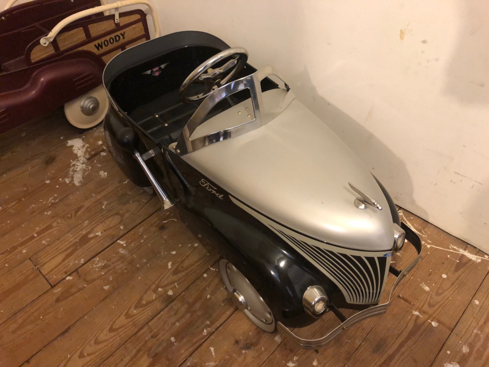 1939 Ford Garton Replica Pedal Car Opening Hood w/engine  *** LOCAL PICKUP ONLY