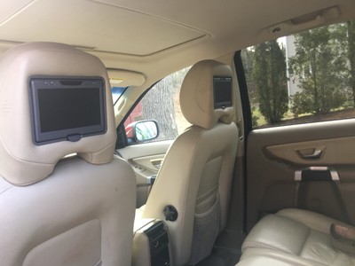 image 2 of interior
