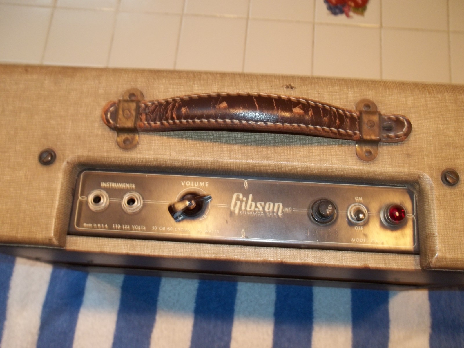 Vintage Tweed  50's Gibson GA-9 Amplifier  Twin 6V6 Guitar/ Harp Amp