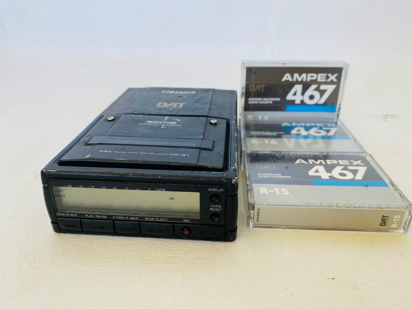 Rare Vintage Aiwa Digital Audio Tape DAT HDS1 Recorder Portable Retroの