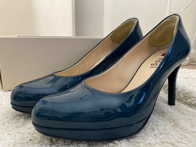 dark green court shoes uk
