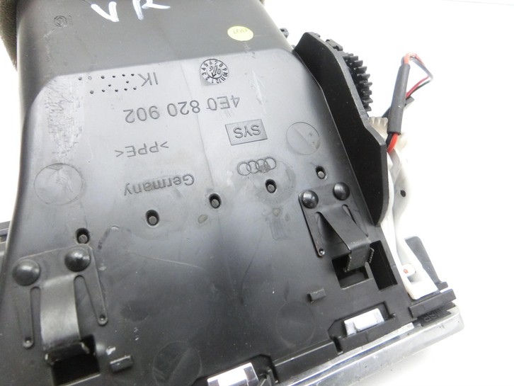 Audi A8 4E 05-08 Luftdusche Luftdüse Vorne Rechts Beifahrerseite Audi A8 4E 05-08 17.05.2006 4E0820902J 4E0820902... Vorschau 4