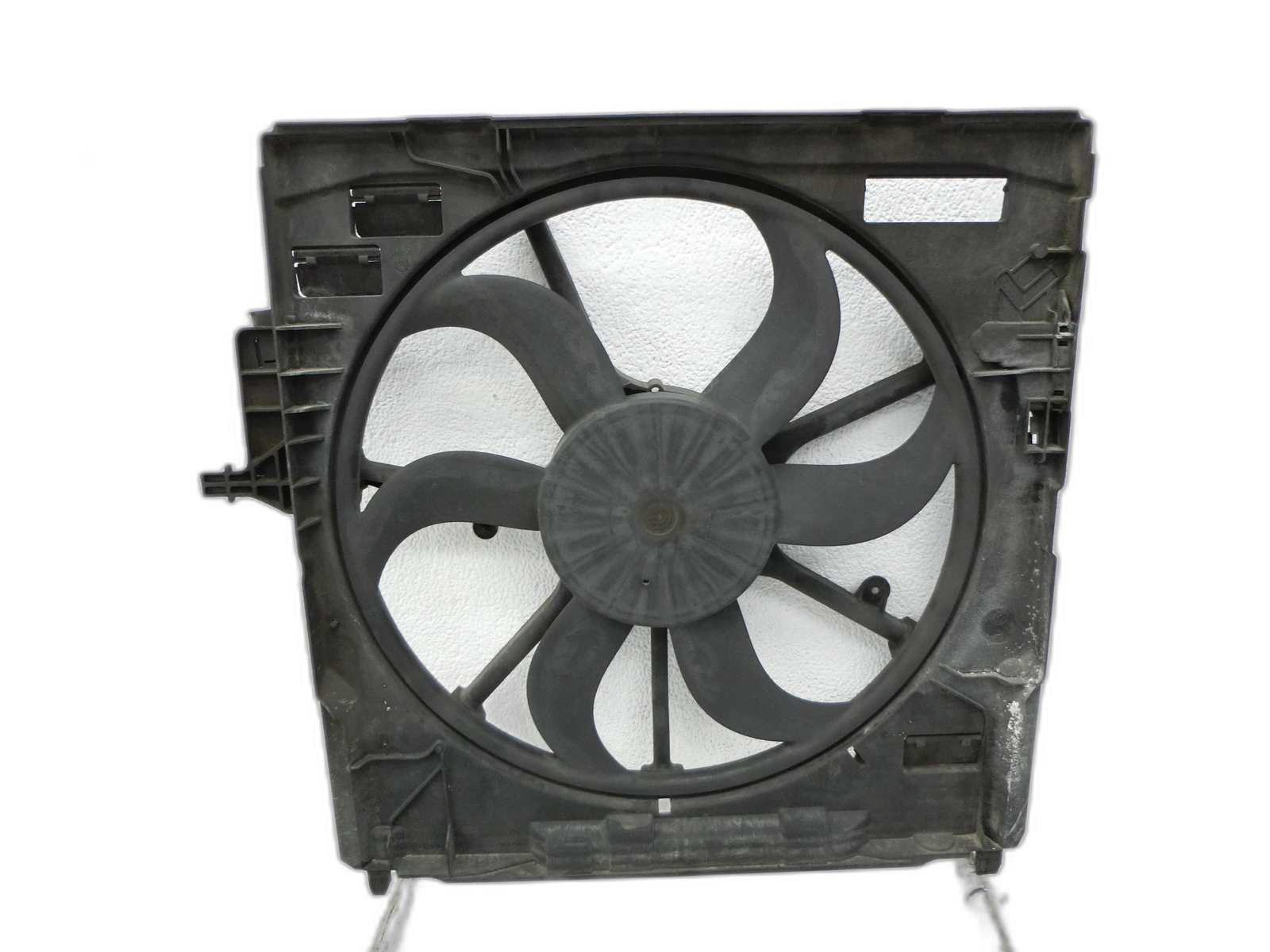 BMW X5 E70 06-10 4.8I 261KW Lüfter Ventilator f. Kühler  - Bild 1
