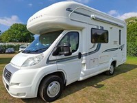 Auto-Trail Tracker SE EKS. 2007. Large living/sleeping space in a compact form.