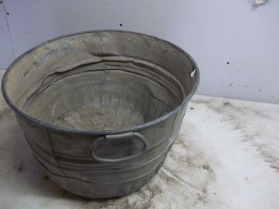 Rough ole 1/2 Bushel Grain Tub for  Flower Pot Garden Planter