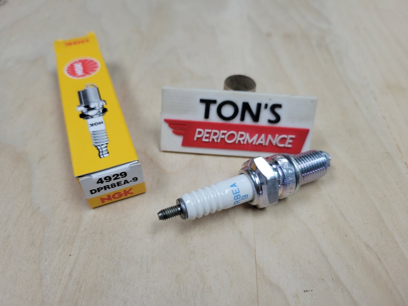NGK Iridium Spark Plug DPR8EIX-9 (2202