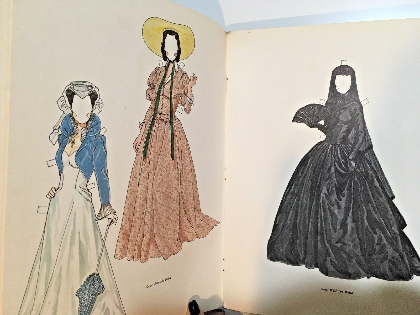 TOM TIERNEY PAPER DOLLS - VIVIEN LEIGH - UNCUT (2 of 4)