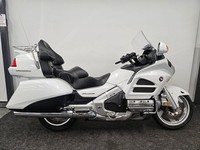 HONDA GOLDWING ** SPOTLIGHTS - HEATED SEATS - 12 MONTH MOT **