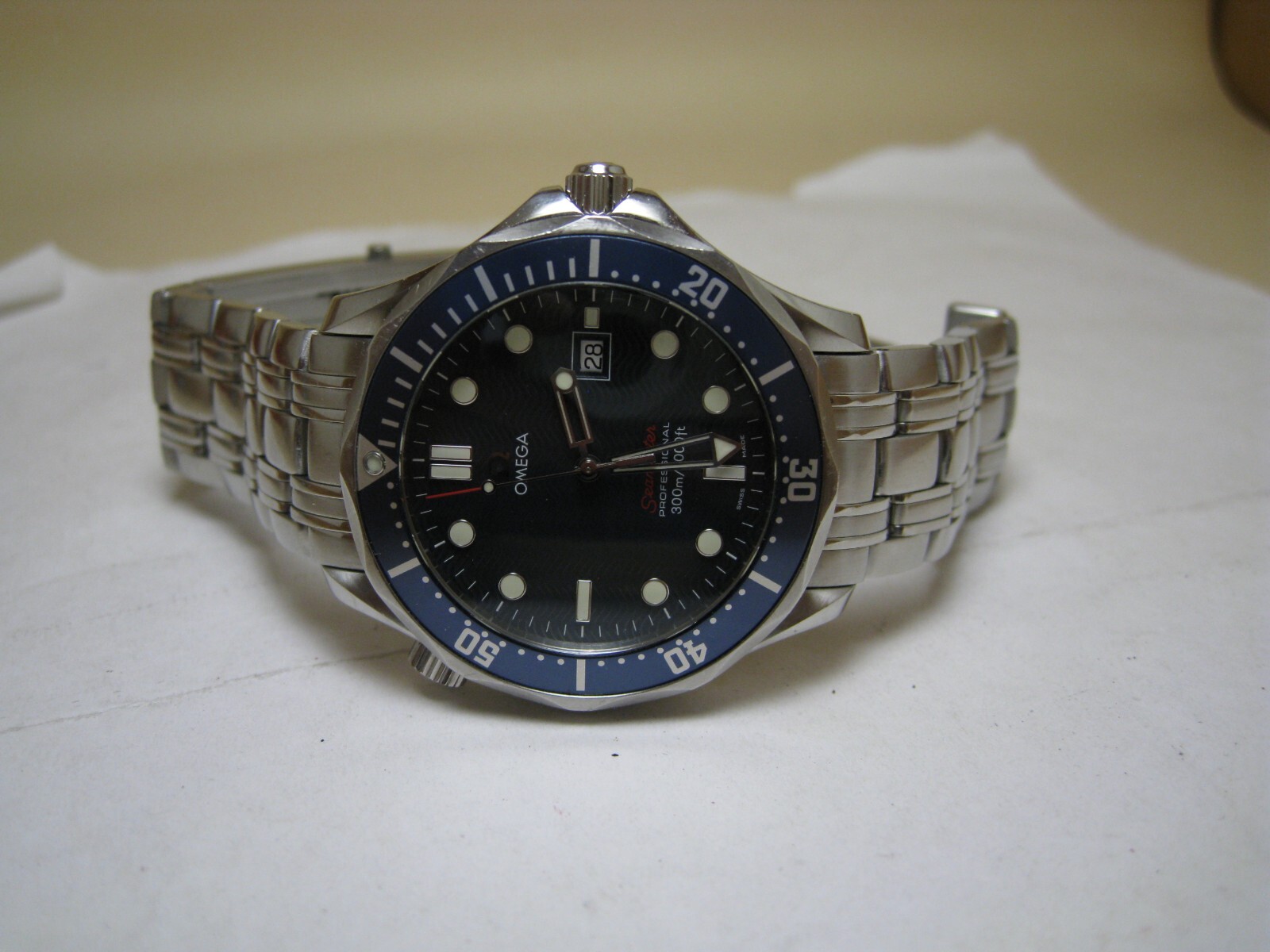omega seamaster 300 professional quartz