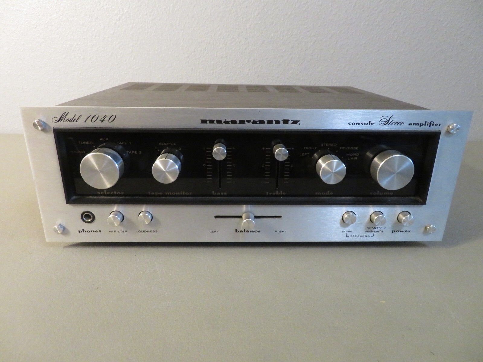 Vintage Marantz 1040 Console Stereo Power Amplifier Made in