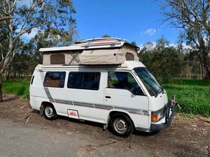 Nissan urvan 1988