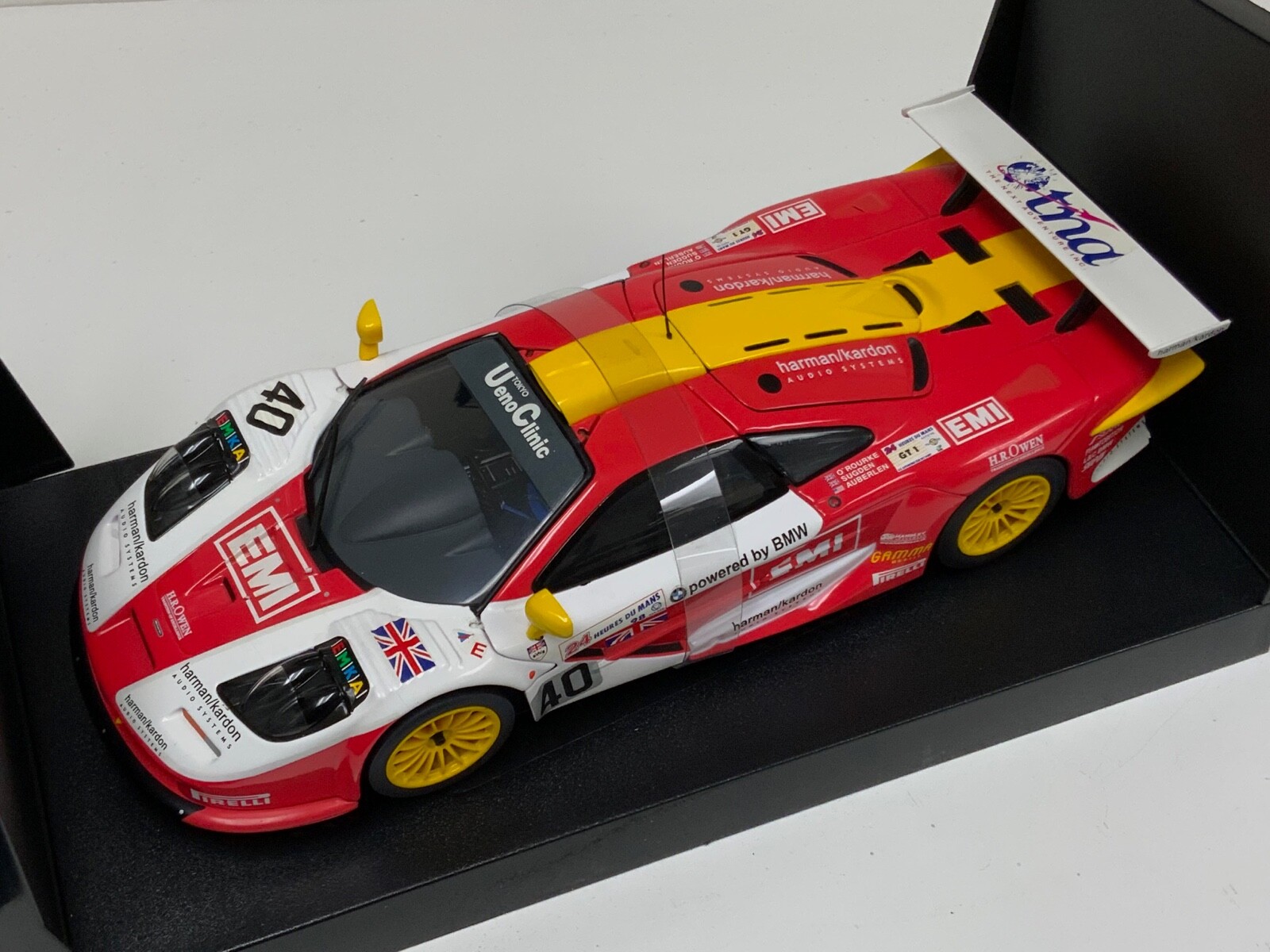1/18 UT Models Mclaren F1 GTR Long Tail 1998 LeMans Car #40