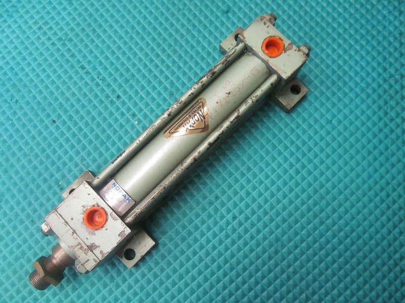 Nopak Hydraulic Cylinders Surplus Industrial Equipment