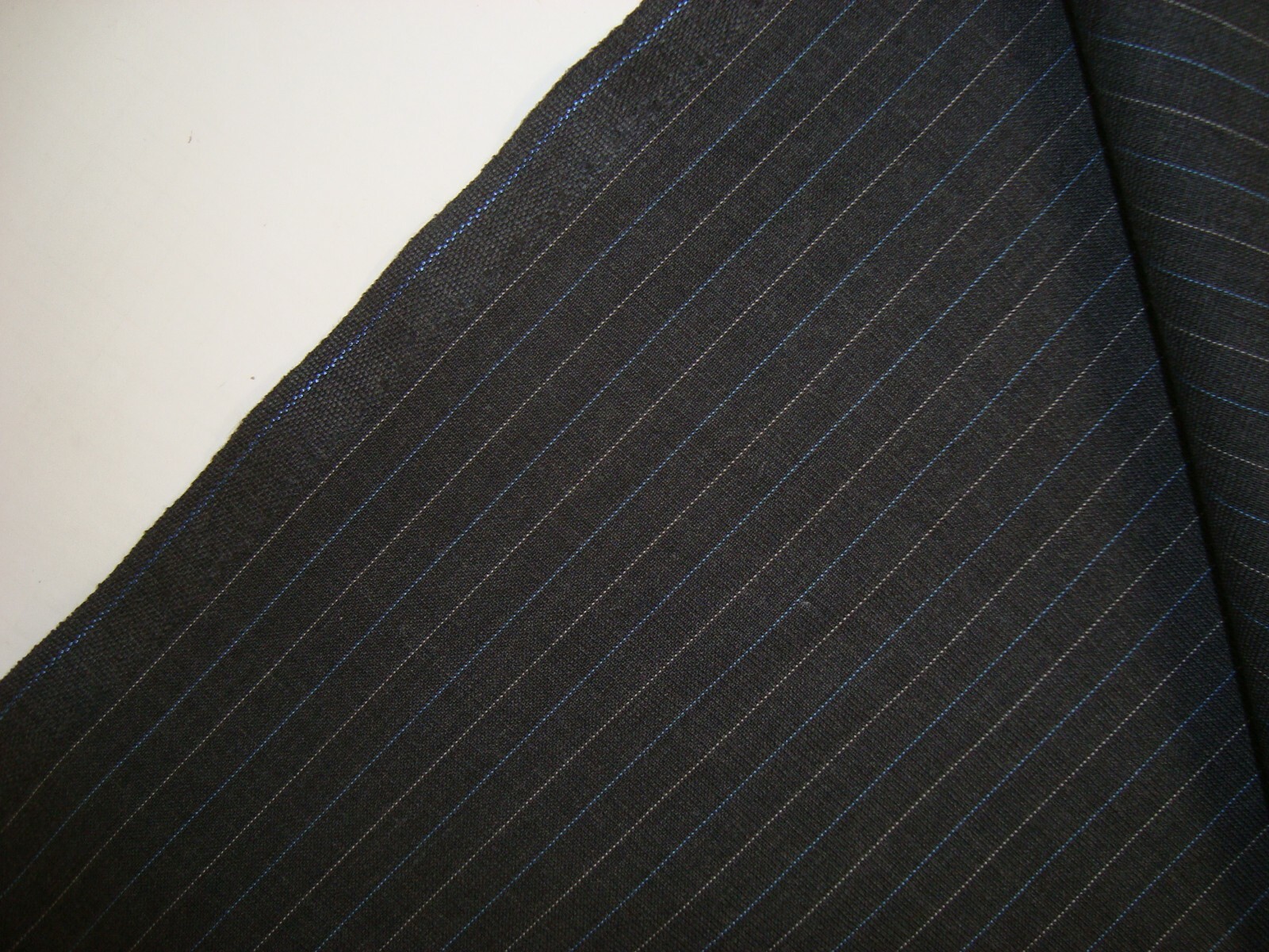 4.69 yd Luxury WOOL Fabric Suiting Super 120s Pin Stripe 8