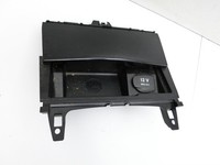 Mercedes X204 08-12 Ablagefach Staufach Fach Mercedes X204 08-12 04.12.2009 A2046801350 gebraucht Vorschau 2