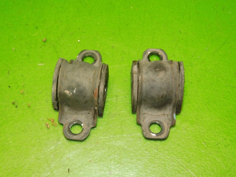 04-08 TSX OEM rear back sway bar mount tabs brackets supports bushings
