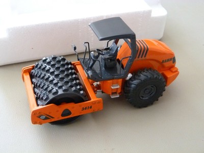1:50 Diecast Hamm 3414 Compactor with Pegged Roller NZG 5973