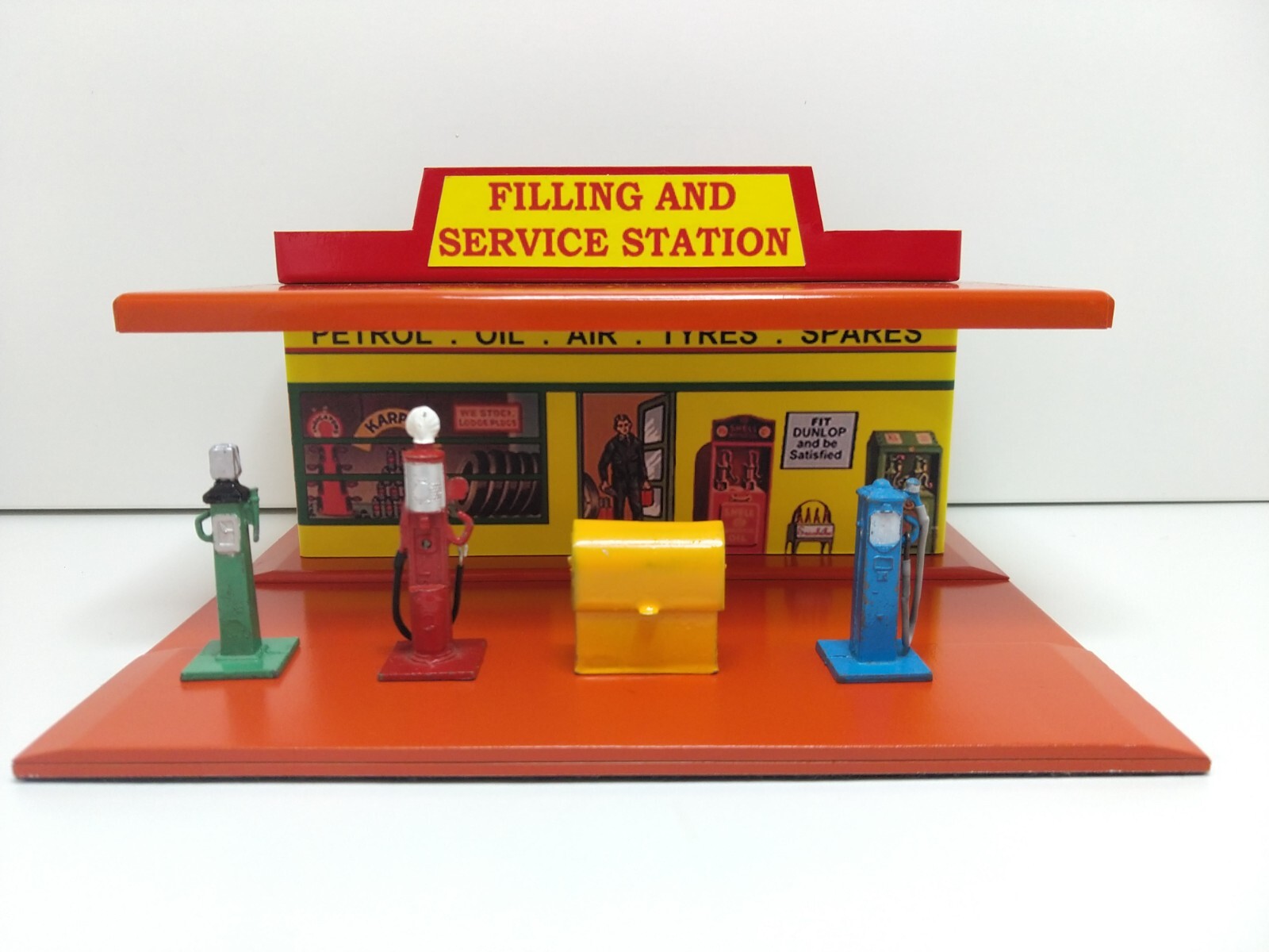 50s Dinky toys station stuff 4体セットビンテージ 50s Dinky toys station stuff 4体セットビンテージ 50s Dinky