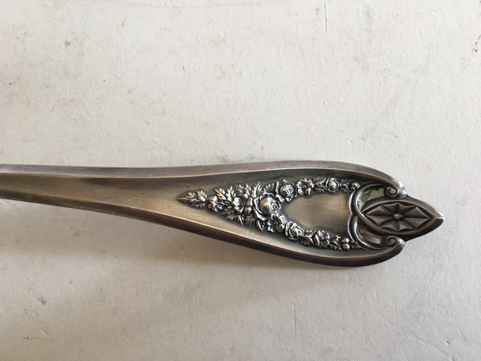 VINTAGE LARGE LATHEL ROGERS BROS. 11 1/2