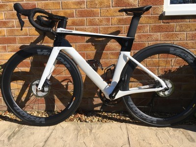 Cannondale SystemSix Carbon Ultegra Aero Road Bike 2020 model - stunner